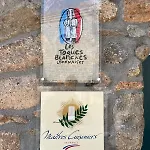 호텔 La Table Du Musee Saint-Bonnet-le-Troncy